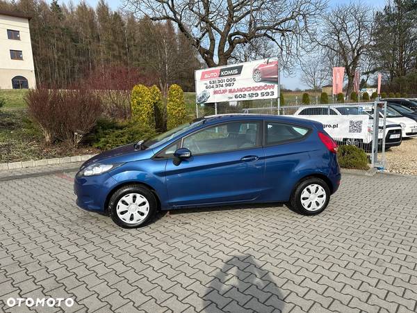 Ford Fiesta 1.25 Ambiente - 2