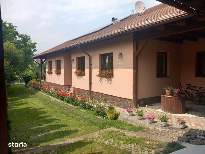 Casa pe un singur nivel,, 250 mp,teren 1260 mp in Sangiorgiu-2