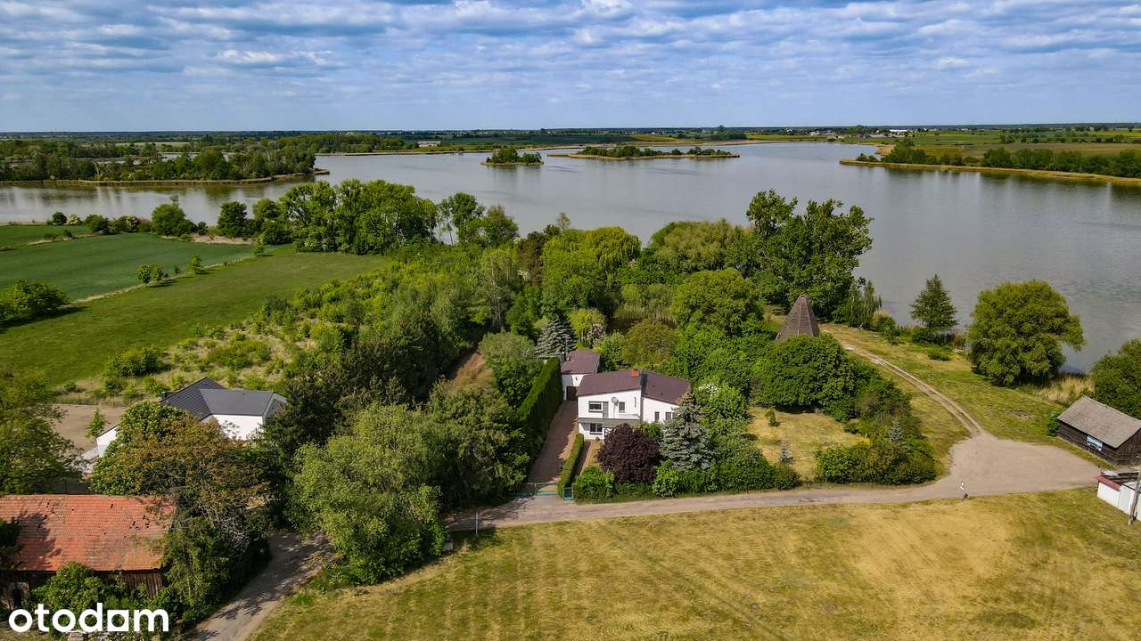 Dom przy jeziorze, Bytyń!-1