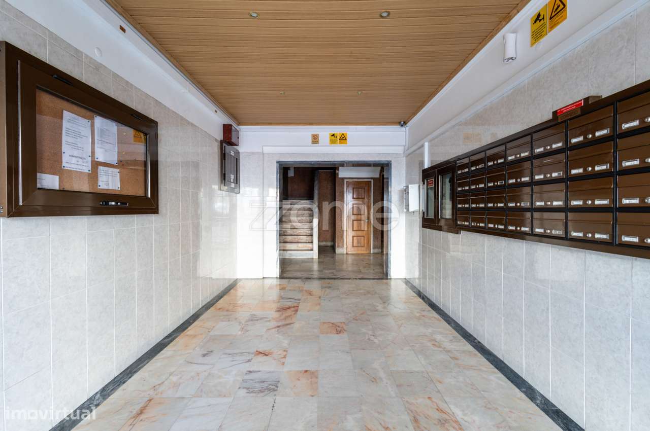 Apartamento T3 - complexo residencial fechado na Póvoa de Santo Adr... - Grande imagem: 4/36