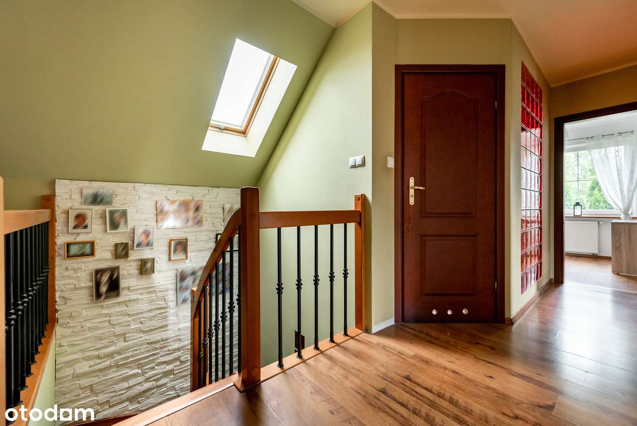 6 pokoi/duża działka/basen/meble/oddzielne pom po salonie fryzjerskim/-9