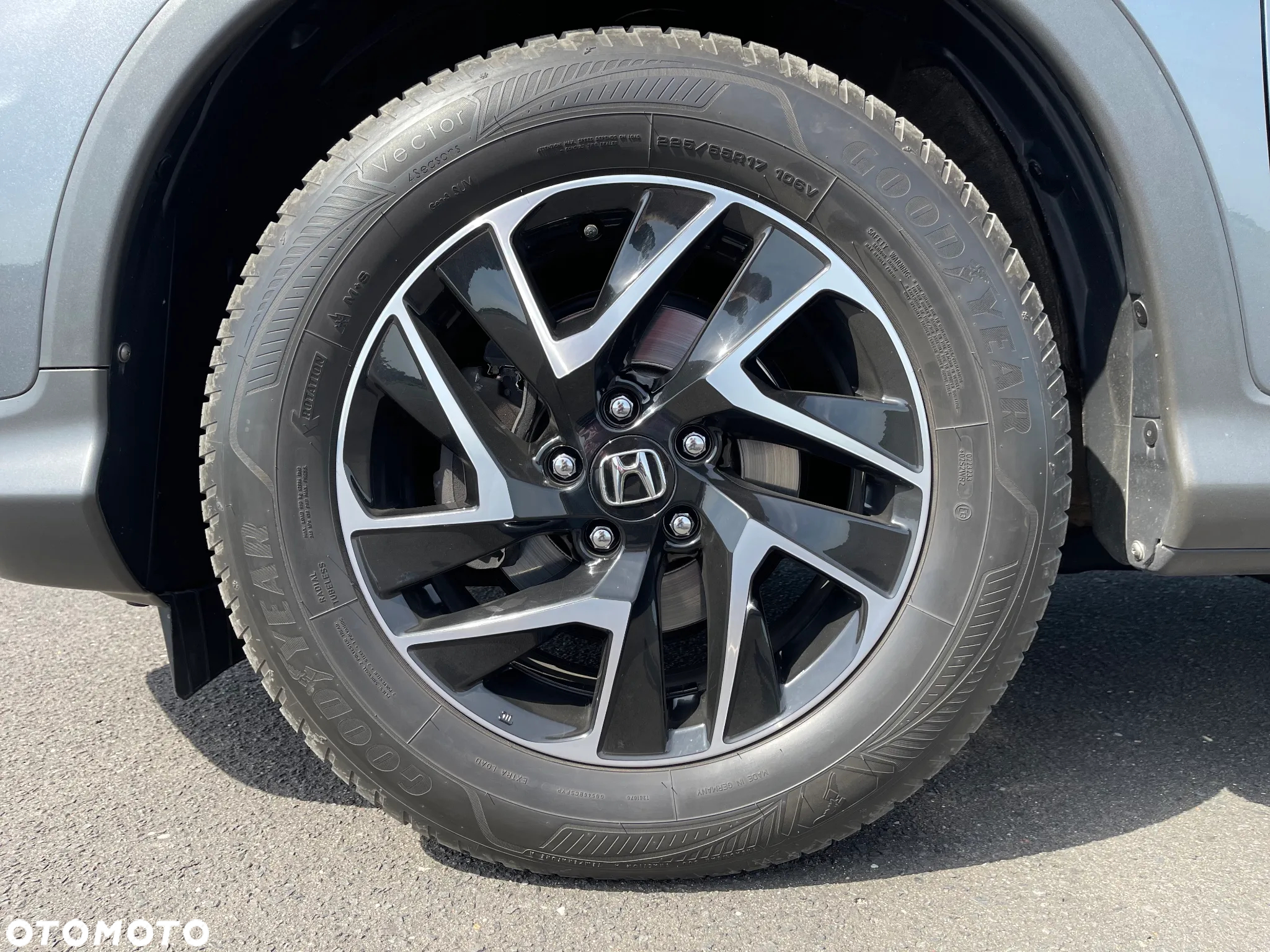 Honda CR-V 2.0 Elegance (Honda Connect+) / (2WD) - 24