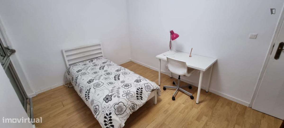 Quarto - localizado em Lisbon - Grande imagem: 3/10
