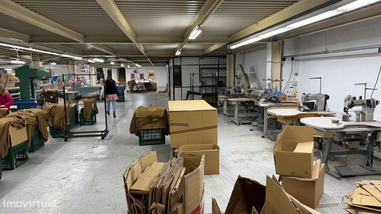 Armazém para arrendar em Gemunde-Moreira - Grande imagem: 2/3