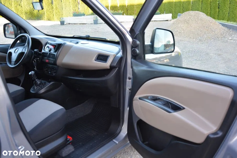 Opel Combo Tour 1.6 CDTI Cosmo - 31