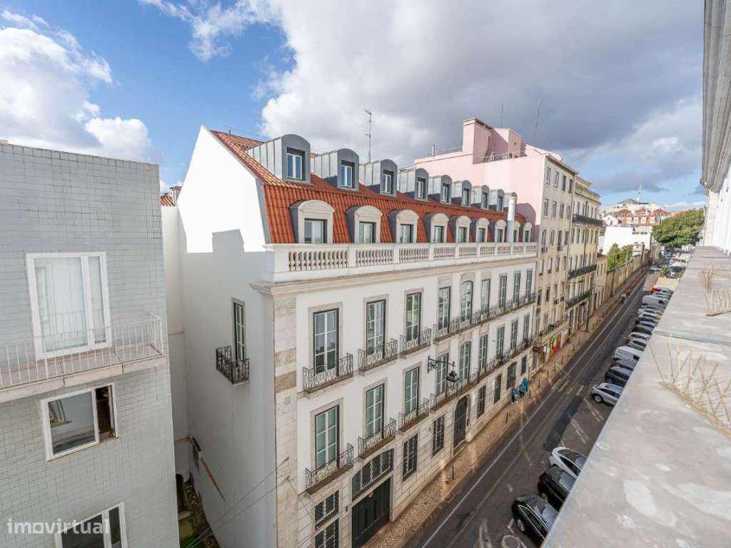 Apartamento T4 com garagem e vista sobre o Rio Tejo no Chiado, Lisboa - Grande imagem: 3/24