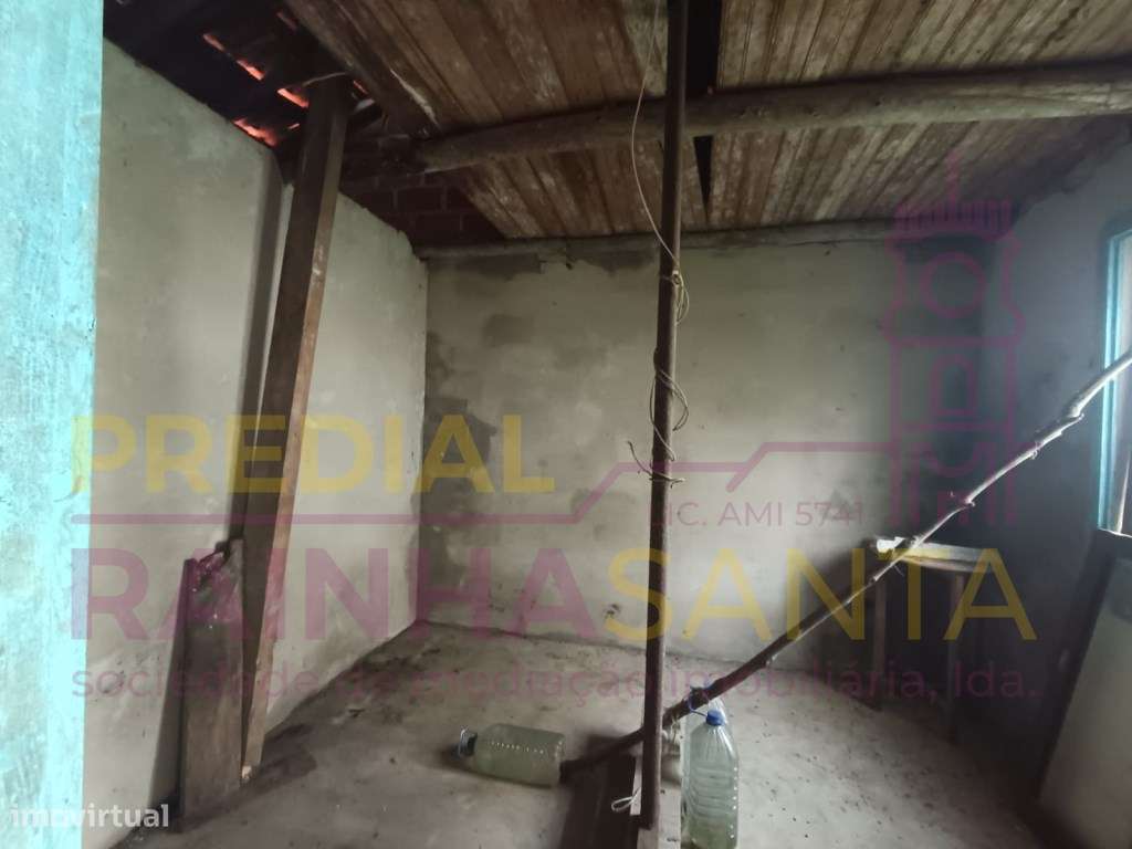 Casa antiga c/ terreno e anexo - Tavarede-7