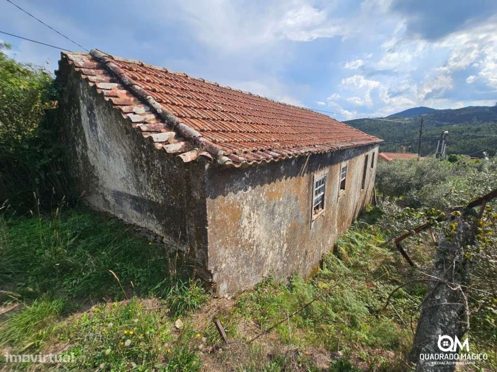 Uma casa por reinventar, 1.827 m² para sonhar, descubra este imóvel!-23