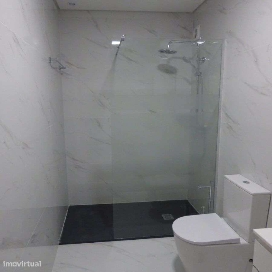 Moradia T3 com terreno (perto de Barroselas) (Neves) - Grande imagem: 2/6