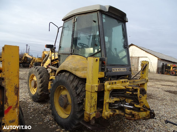 New Holland LB 115 din 2006  Dezmembrez - 5