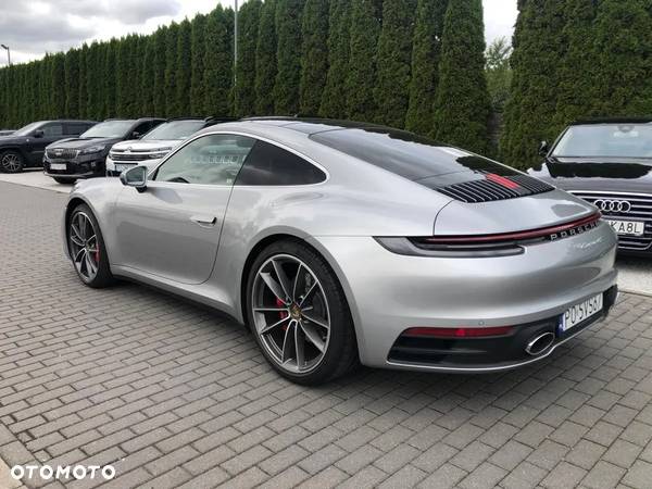 Porsche 911 Carrera 4S - 7