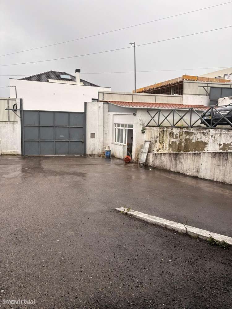 Fantástica Oportunidade de Trespasse – Fábrica Industrial em Pleno Fun-12