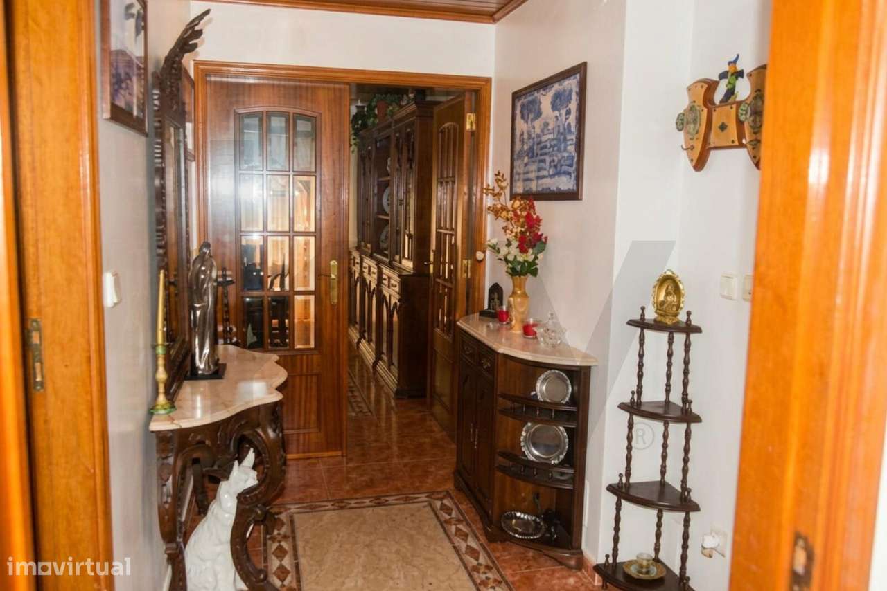 T2 Anta – Agualva | 3 Frentes  | Lareira e Parqueamento  |   375 800€-12