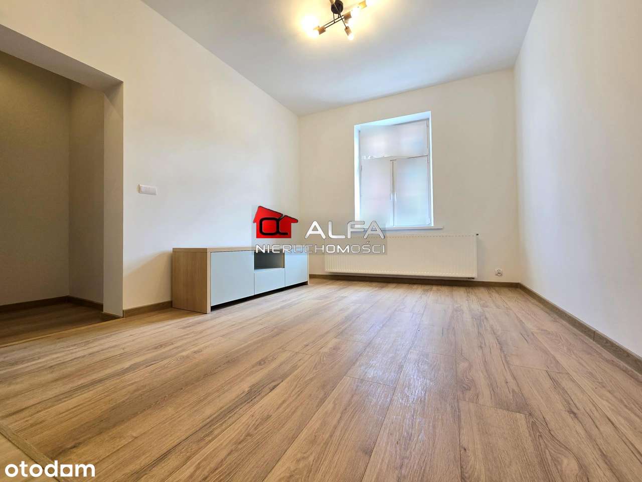 3-pokojowe mieszkanie z widokiem na skwer! - Pełny obrazek: 4/8