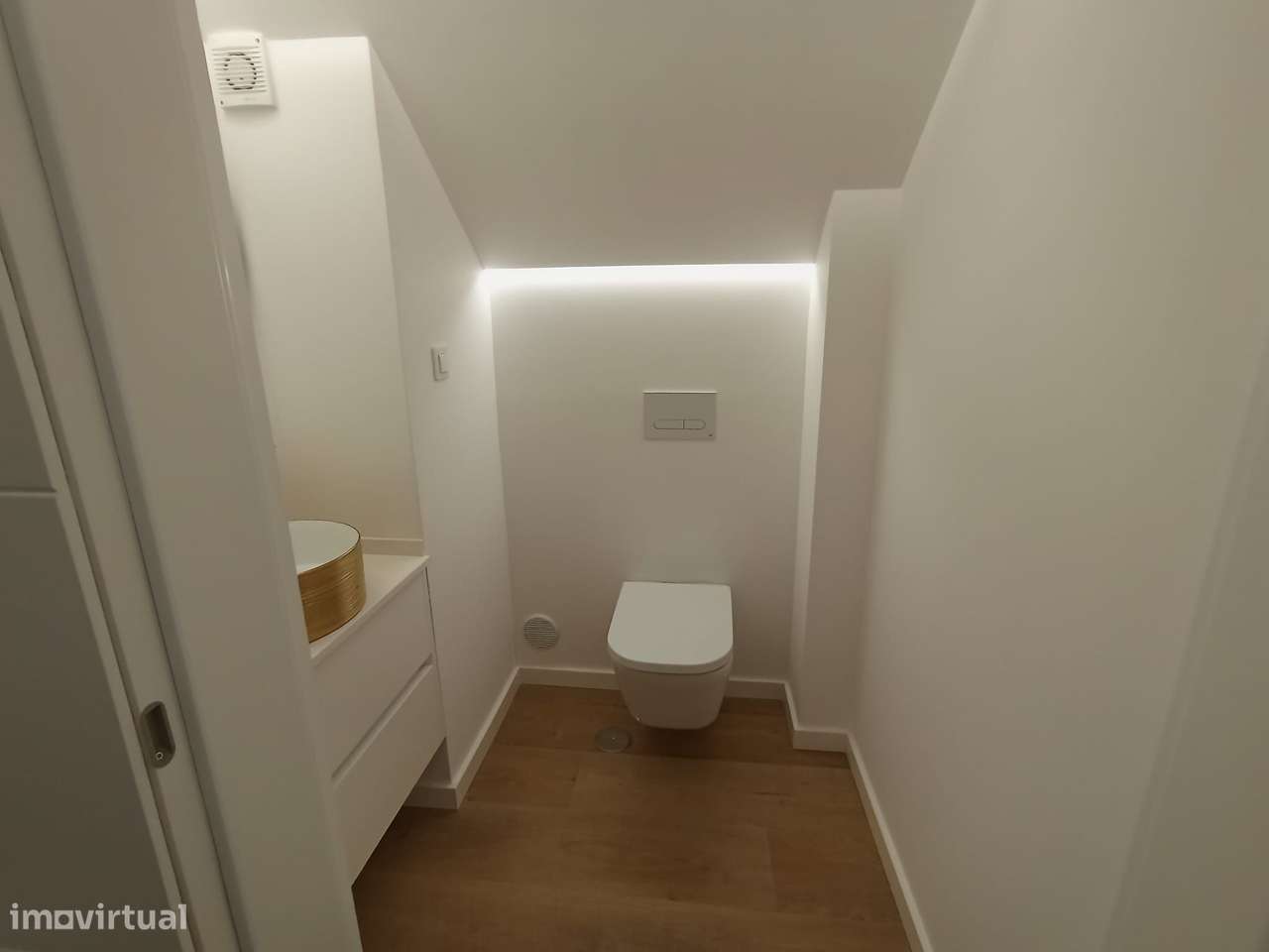 Moradia geminada no centro da Costa da Caparica-31