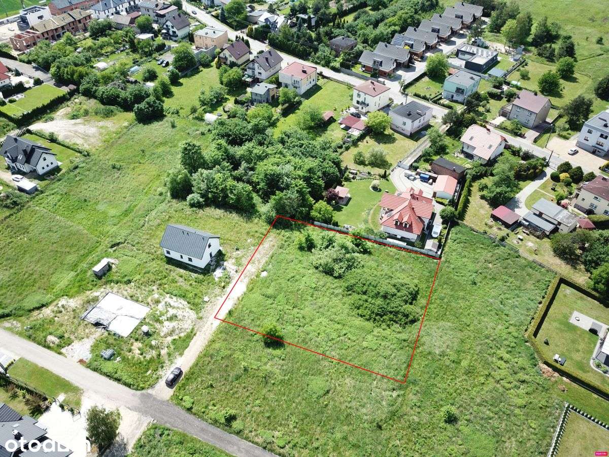 Działka budowlana w spokojnej okolicy 2001 m²-1