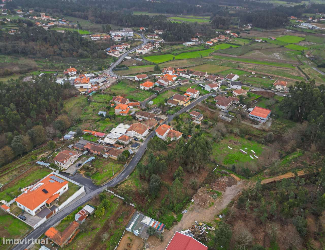 Terreno com 1.400m2 em Oliveira - Barcelos - Grande imagem: 4/11