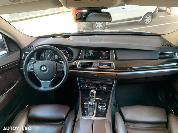 BMW Seria 5 530d Gran Turismo Aut. Luxury Line - 12