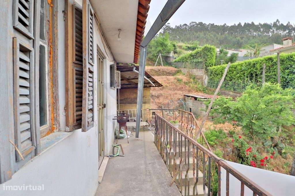 Duas Moradias em Escudeiros c/ aprox. 3.200m2 de terreno-4