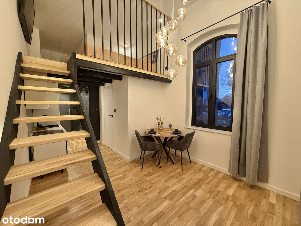 BEZPOŚREDNIO Kawalerka z antresolą, dojazd 13 min do Dworca Głównego-0