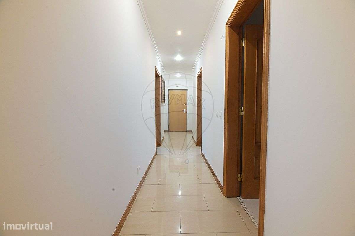 Apartamento T2 para arrendamento - Grande imagem: 4/21