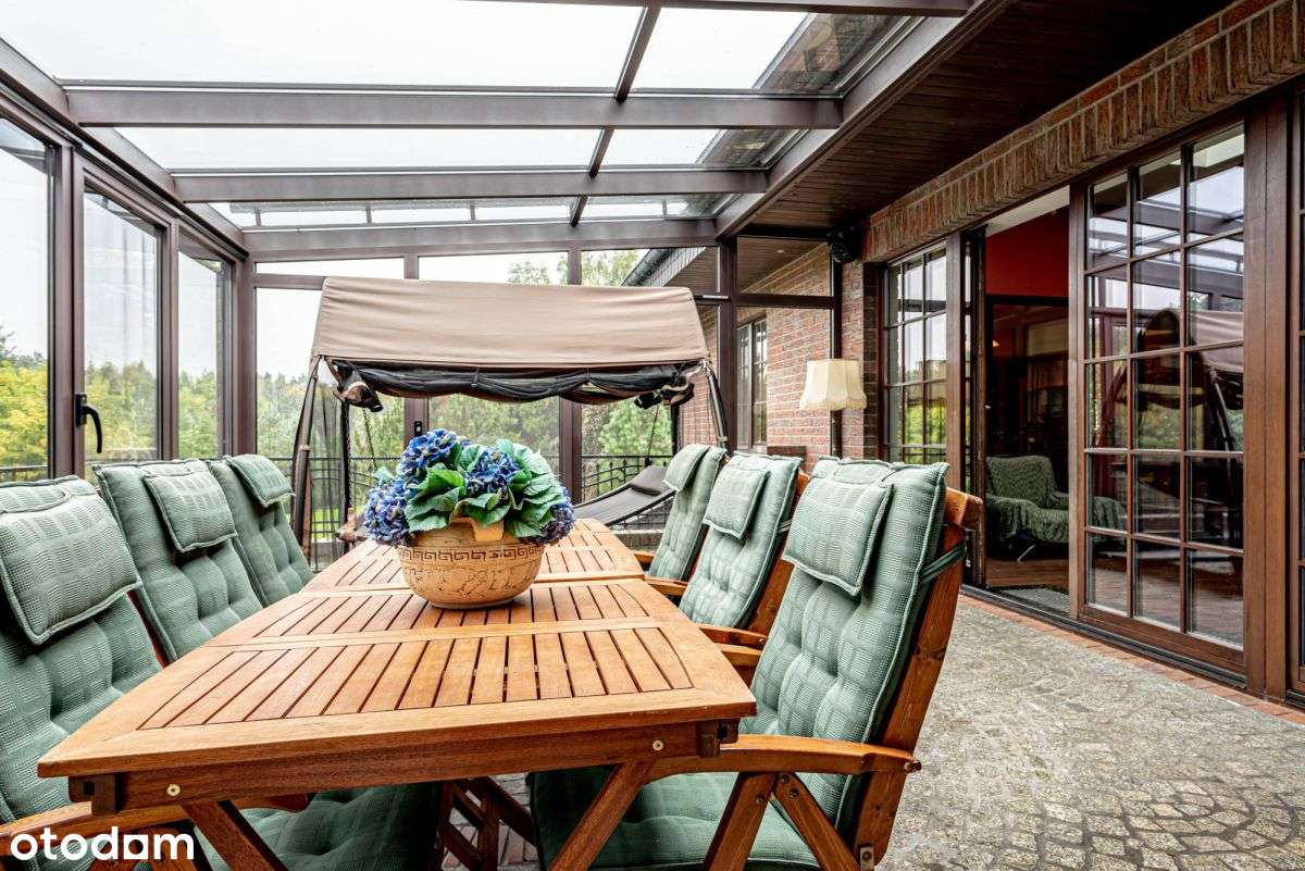 Wyjątkowa rezydencja z prywatnym stawem-14