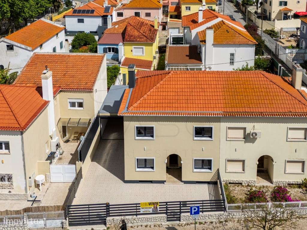 NOVO - Moradia de T4+2 no Bairro da Conceição-37