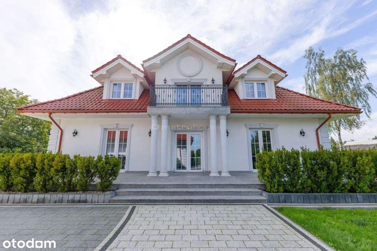 Elegancki dworek w powiecie wołomińskim z sauną - Pełny obrazek: 3/20