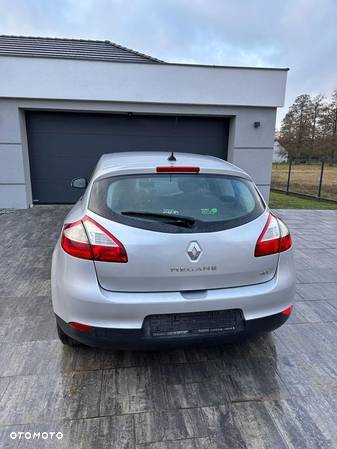 Renault Megane 1.5 dCi Dynamique - 4