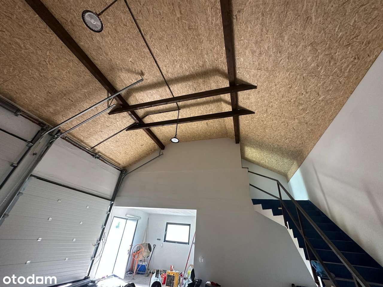 TEREN INWESTYCYJNY 6000 m² Z GOTOWYM BUDYNKIEM-6