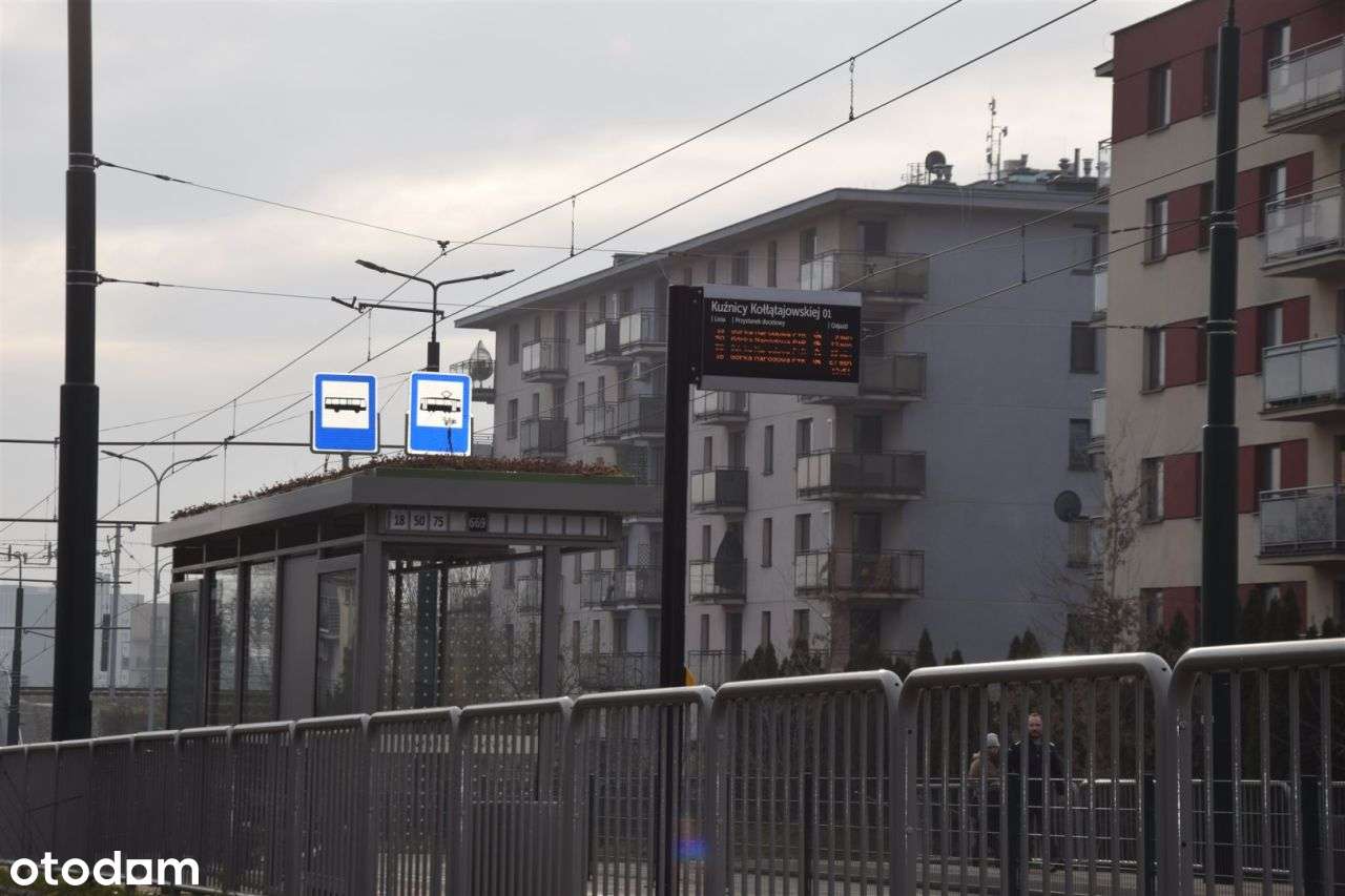 z tarasem Klimatyczne 37,20m,K.Kołłątajowskiej.2001r,Dzwoń.-15