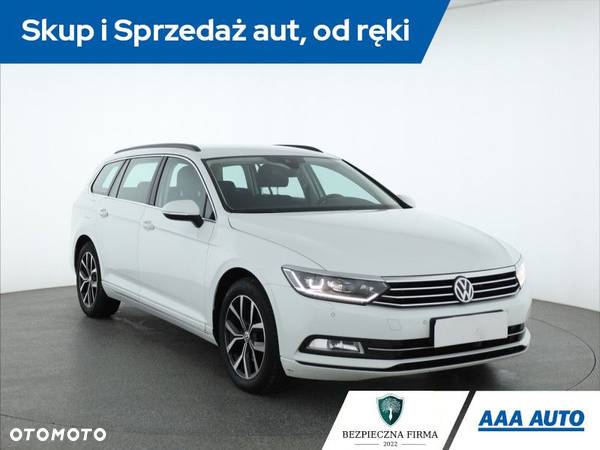 Volkswagen Passat - 2