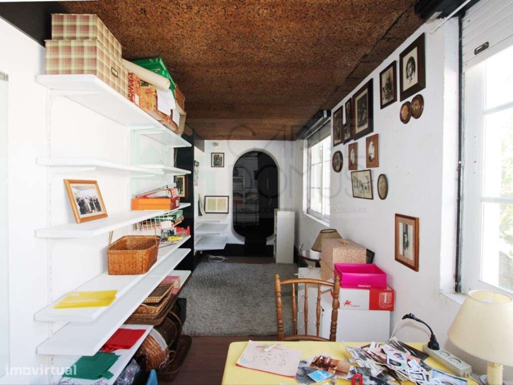 Moradia T6, lote 915m2, próxima da praia, na Parede, Cascais-25