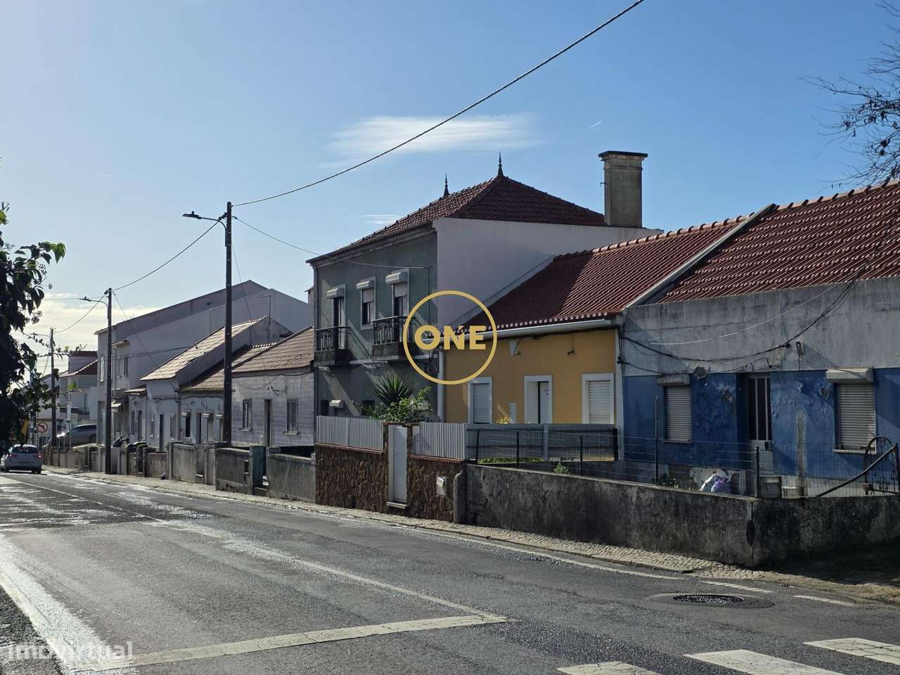 Moradia para Habitação + Comércio-11