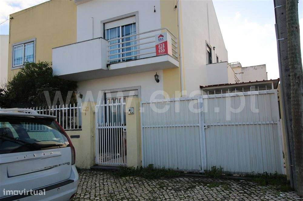 Moradia Geminada 4 quartos, Venda-36