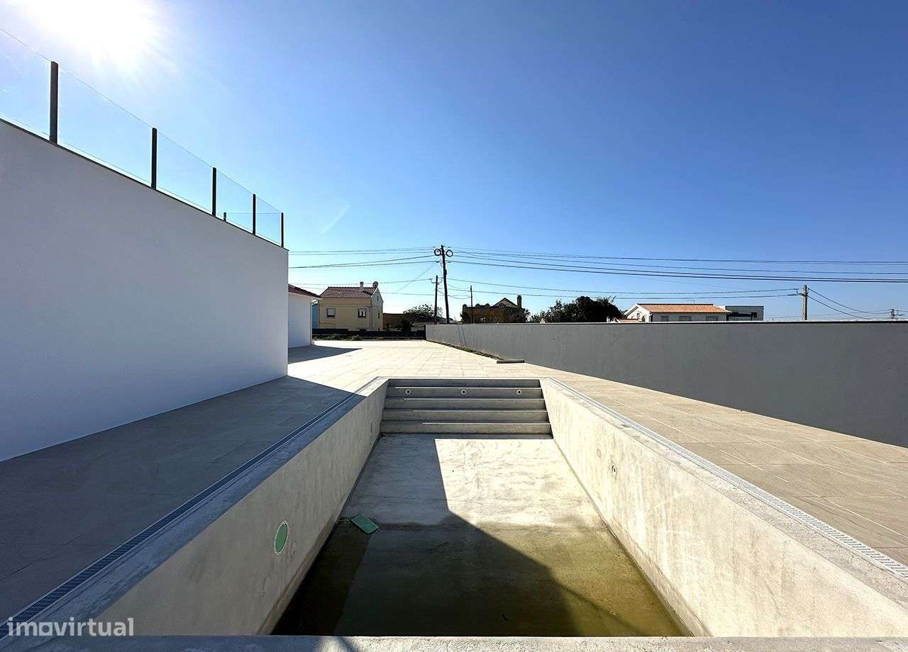 Espaçosa Moradia V4 com piscina - Coimbrã / Peniche-44
