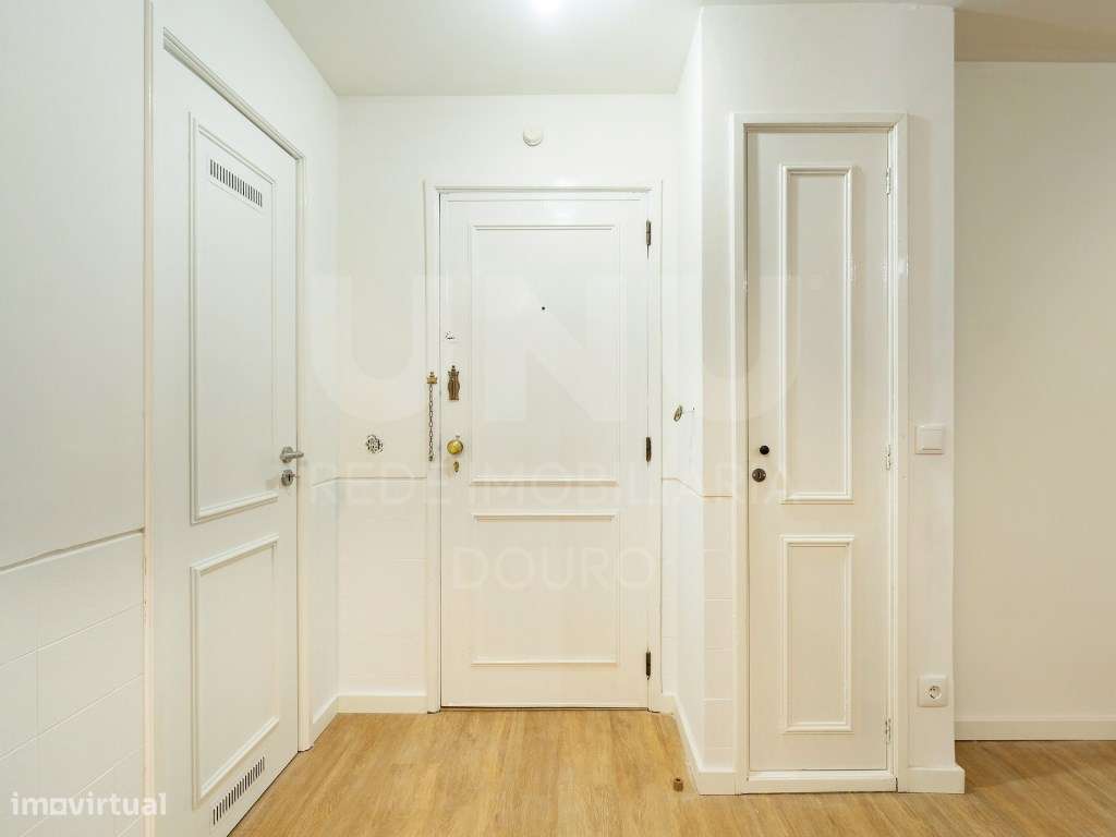 APARTAMENTO T1+1 RENOVADO | ARCA D´ÁGUA, PORTO-6