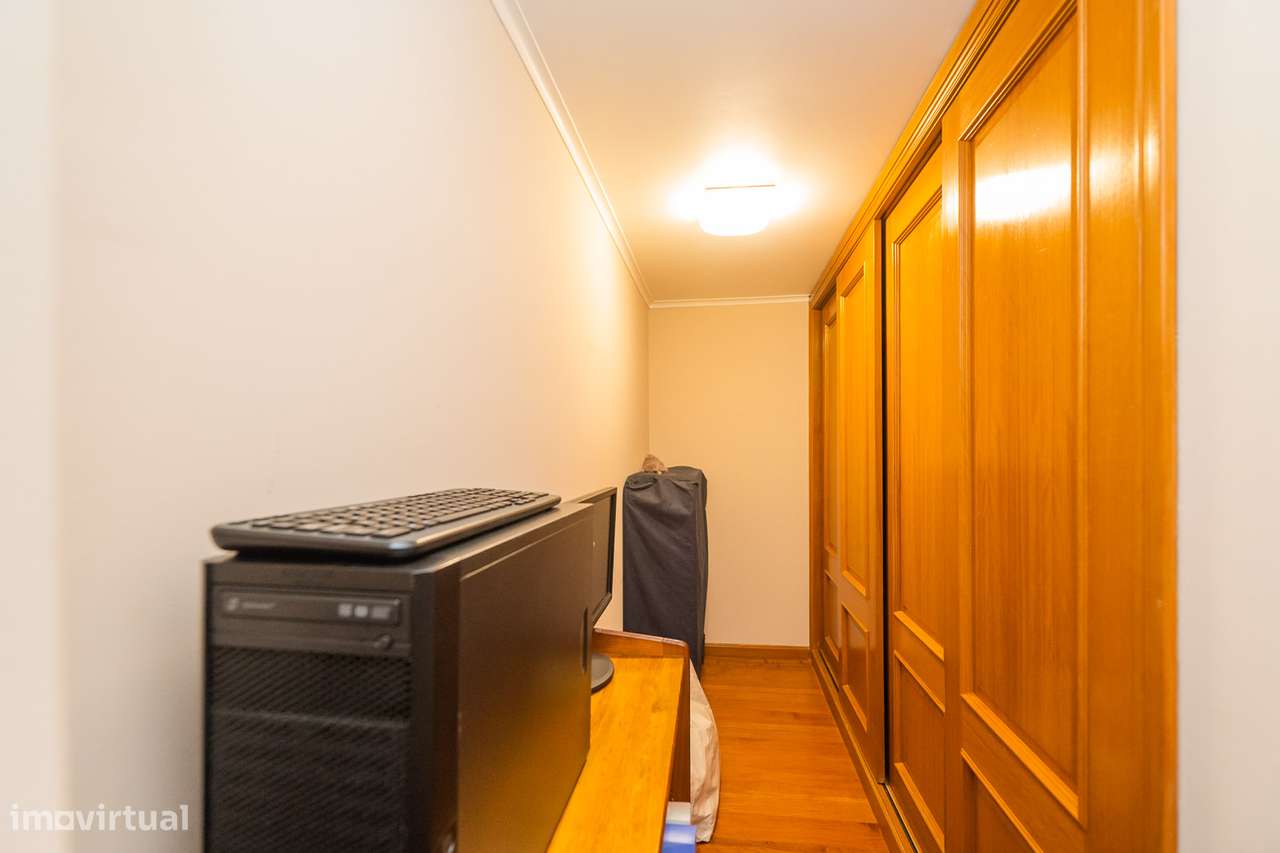 Moradia 3 Quartos - Geminada - Ramada-18