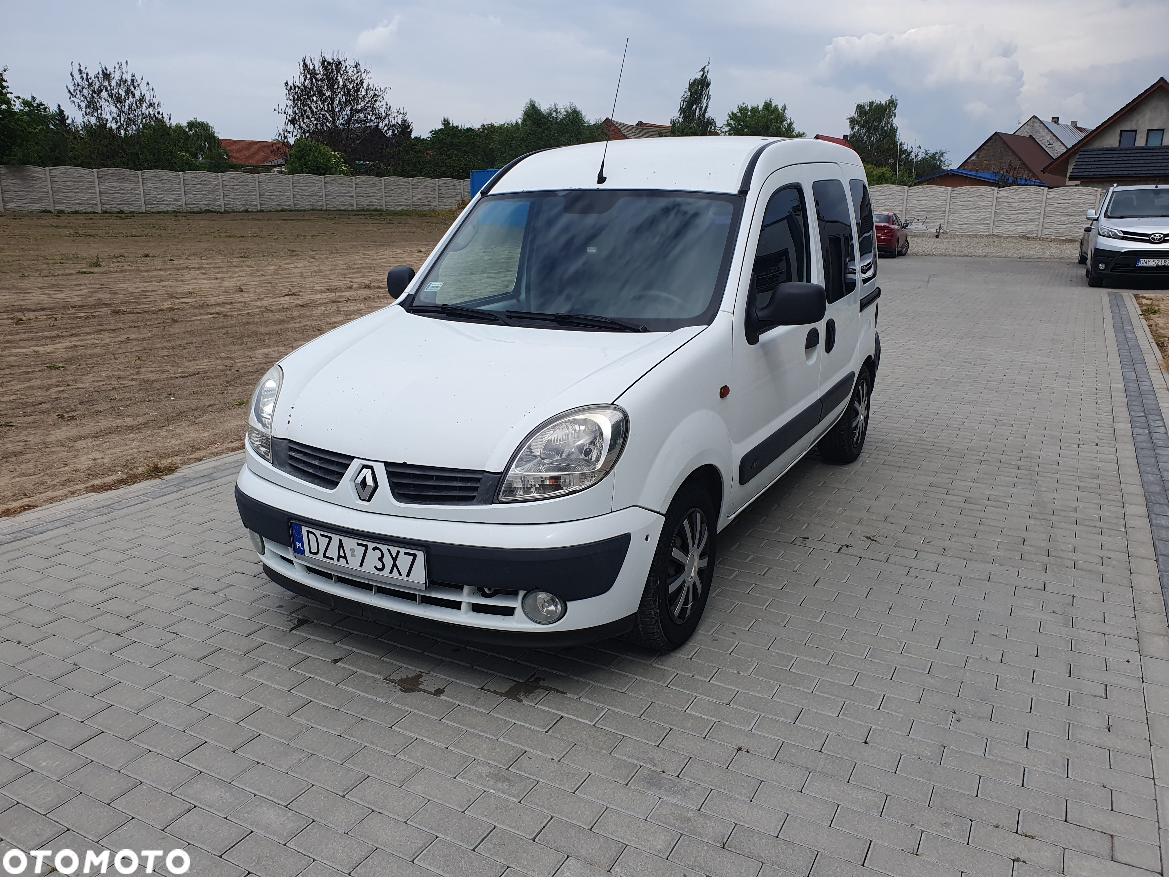 Renault Kangoo 1.6 16V Alize - 2