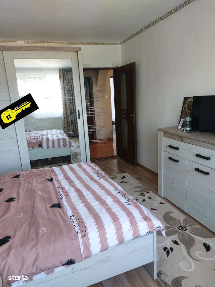 Ap. cu 3 camere, decomandat, mobilat si utilat complet , Rogerius - Imagine principală: 3/8