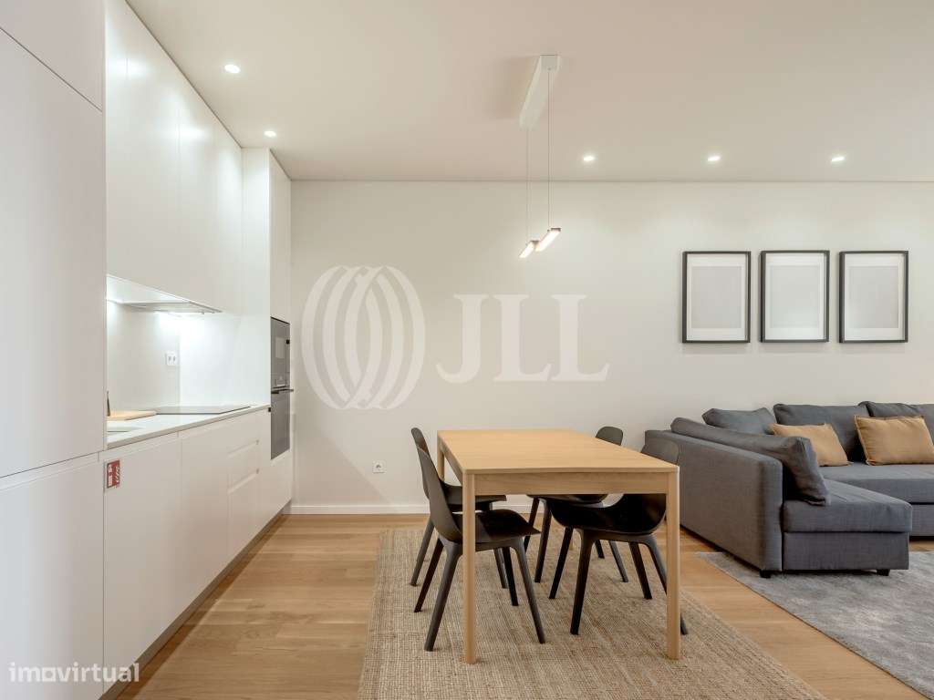 Apartamento T1+1, com varanda e estacionamento, em Matosinhos-7