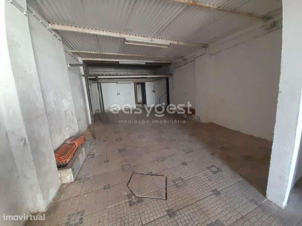 Moradia com 3 quartos e Terraço localizada em Cabeça Gorda - Grande imagem: 2/14