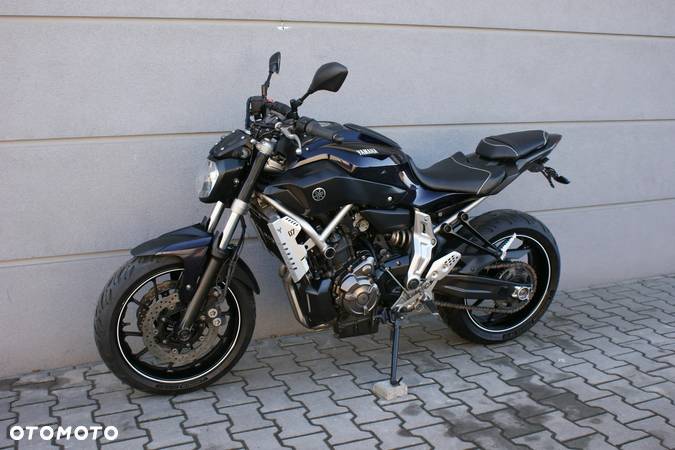 Yamaha MT - 19