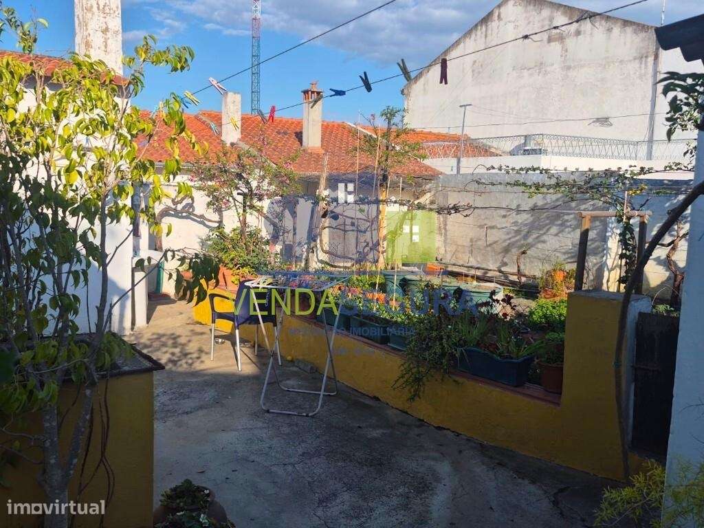 Moradia T3 com quintal, terraço e garagem | Pias-28