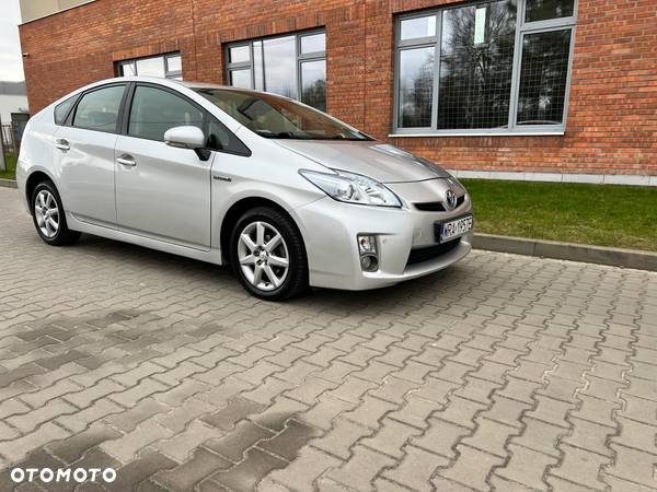 Toyota Prius (Hybrid) Comfort - 3