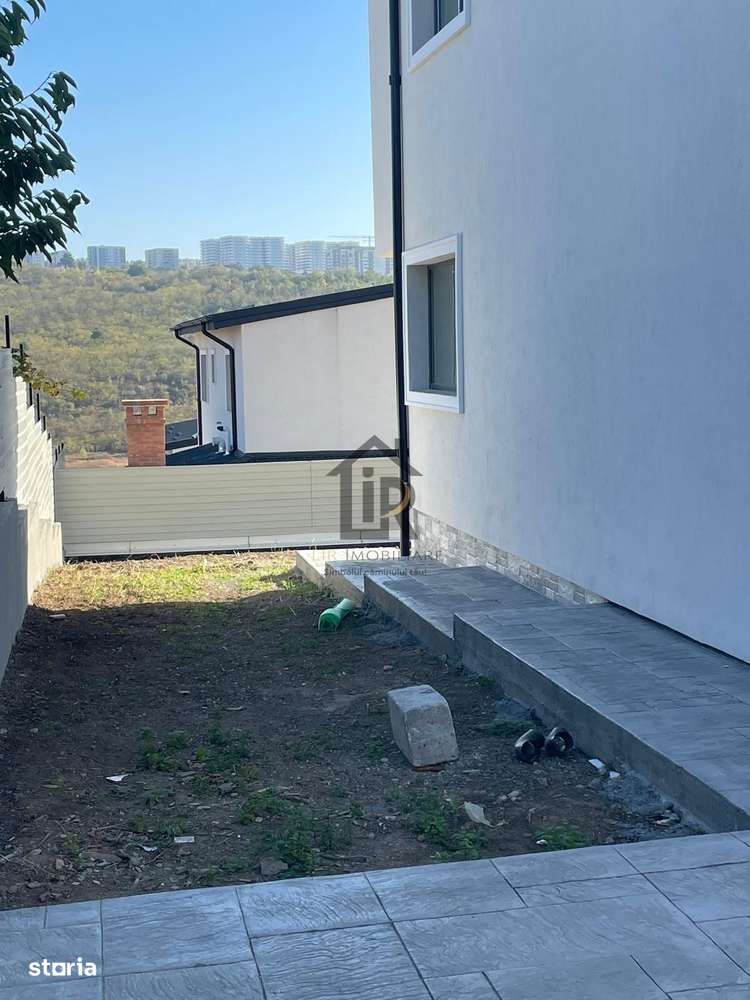 Casa 4 camere Pacurari Rediu-14