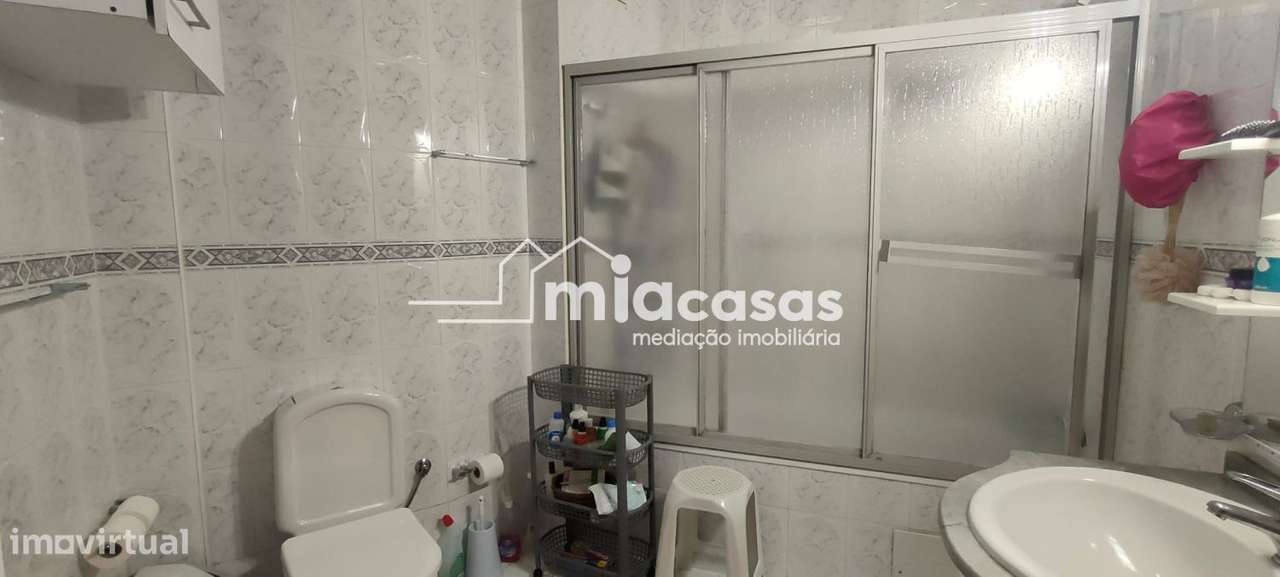APARTAMENTO T2 - OIÃ-20