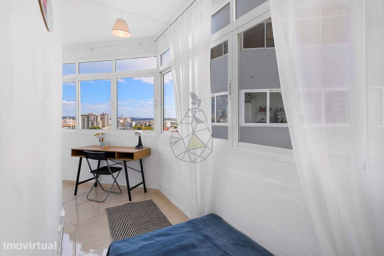 Apartamento Renovado T1 no Centro de Portimão-20