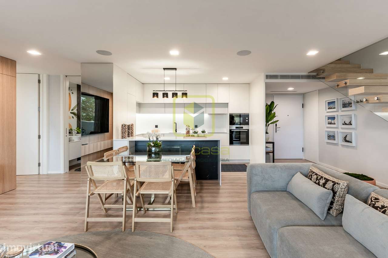 Apartamento T4 Duplex - Grande imagem: 4/27