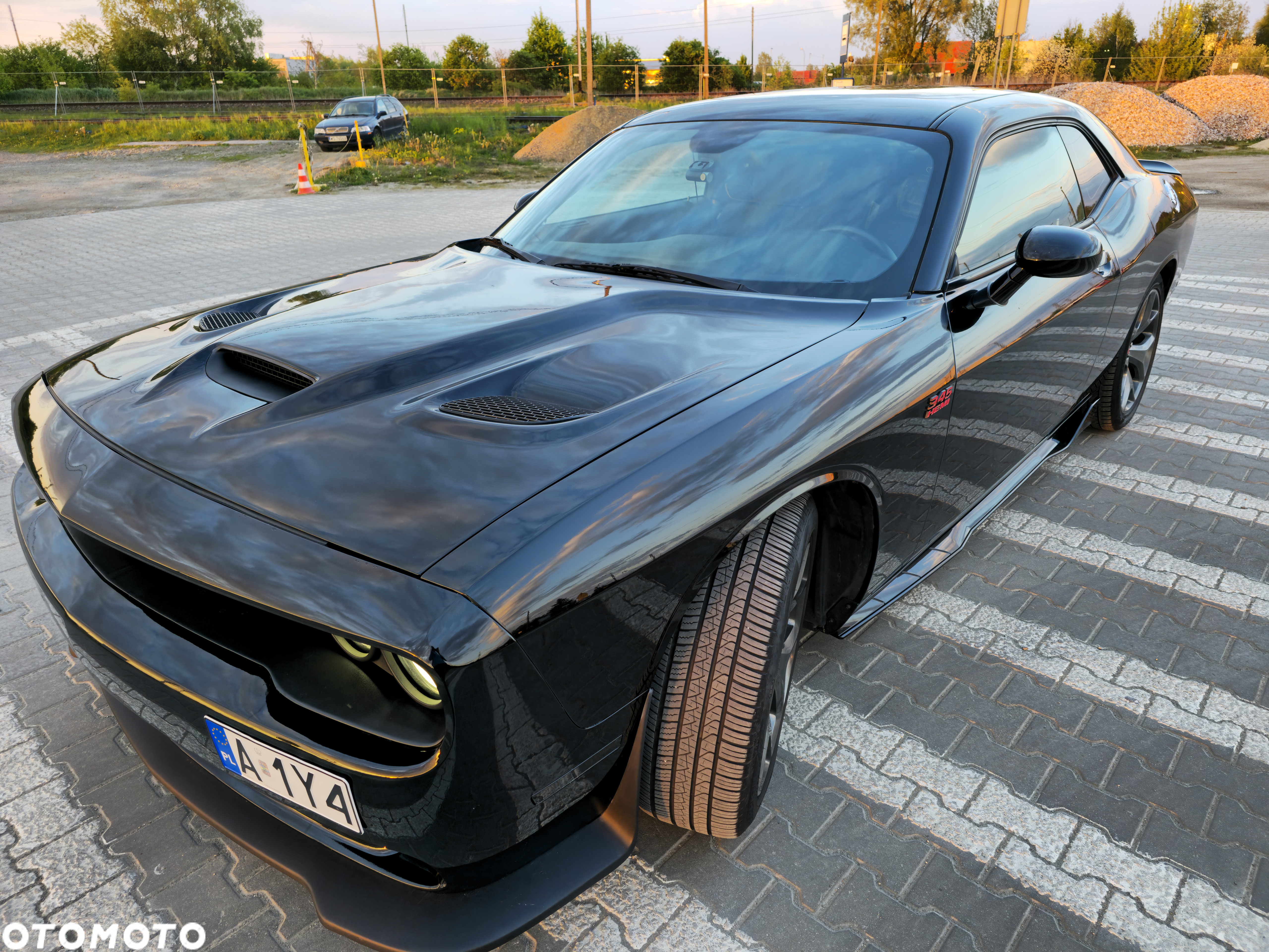 Dodge Challenger - 20